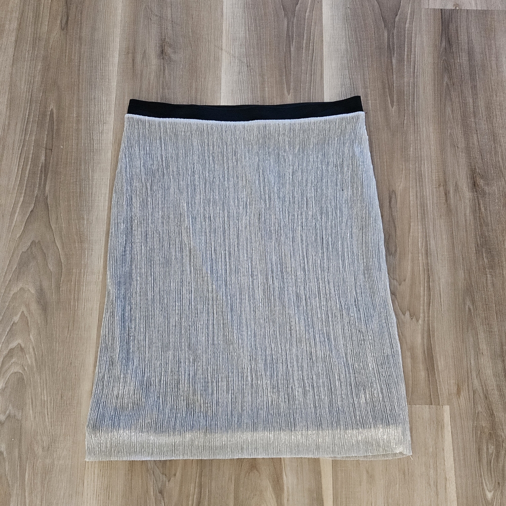 Jessica Elegant Silver Skirt Size M